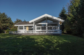 Nice Home In Ebeltoft With 3 Bedrooms, Sauna And Wifi, Ebeltoft